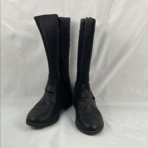 Wonder Nation - Girl’s Size 2 - Black boots - High Boot - Embellishment buckles